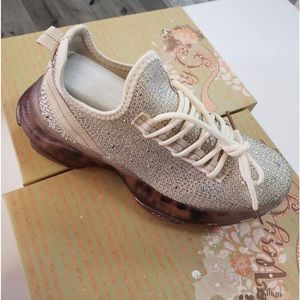 Very G HELLA Cream Rhinestone Leopard Sole Womens  Sneakers size 10 fits like 9.